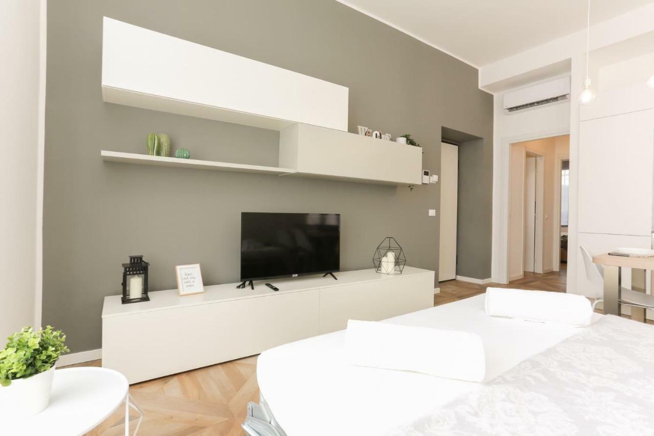 The Best Rent - Modern Apartment Near Bocconi University มิลาน ภายนอก รูปภาพ
