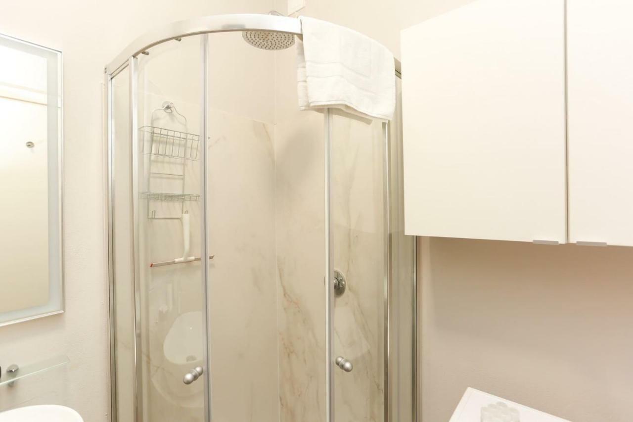 The Best Rent - Modern Apartment Near Bocconi University มิลาน ภายนอก รูปภาพ